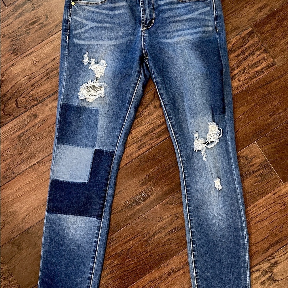 Size 27 • Articles of Society Distressed Patch Skinny Jeans – Blue Denim